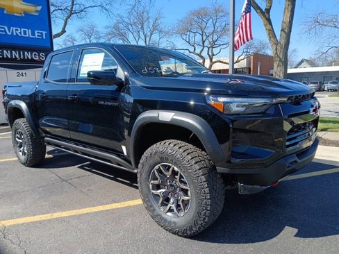 New 2026 Chevrolet Colorado ZR2 w/ Technology Package AWD/4WD image 2