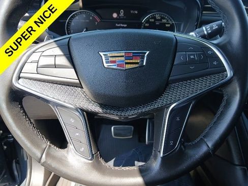 Used 2020 Cadillac XT5 Sportv w/ LPO, Floor Liner Package AWD/4WD image 36