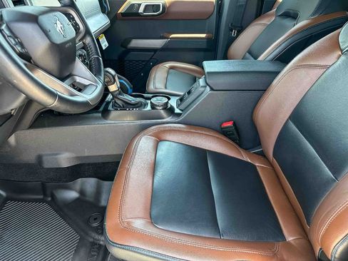 Used 2023 Ford Bronco Outer Banks AWD/4WD image 13