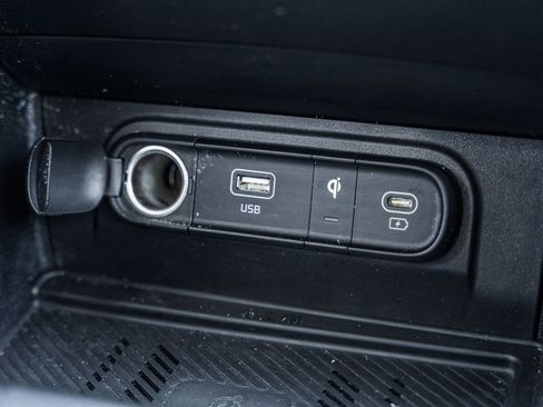 Used 2023 Kia Sportage EX image 27