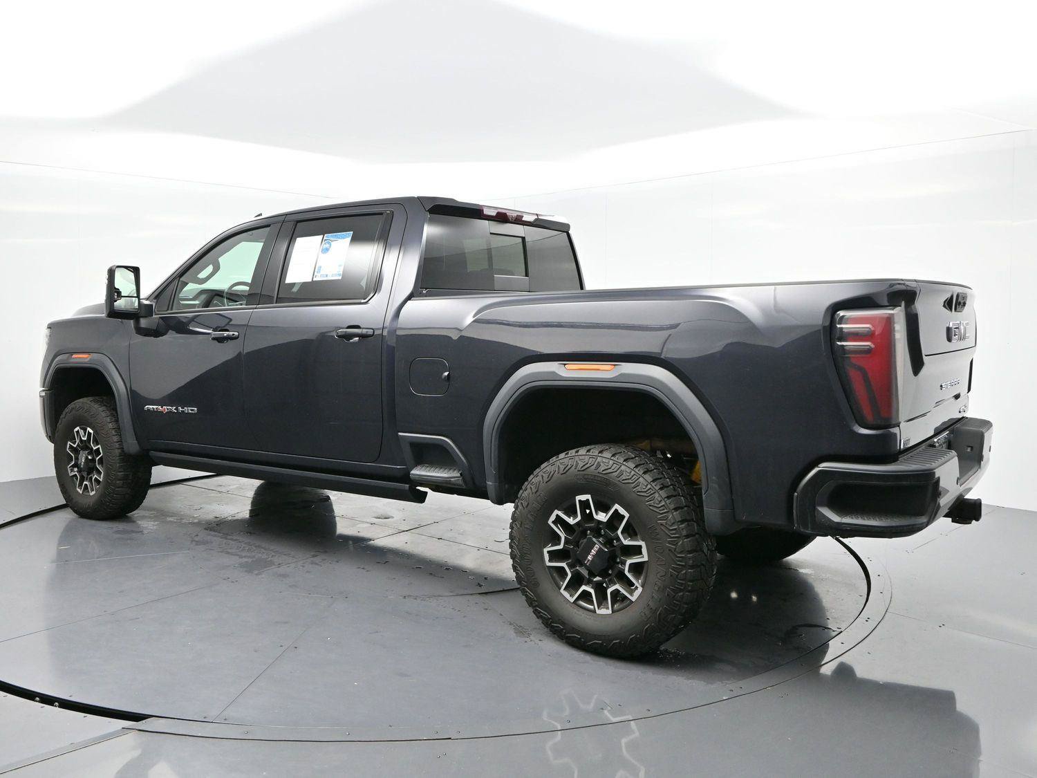 Used 2024 GMC Sierra 2500 AT4X AWD/4WD image 5