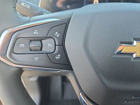 New 2026 Chevrolet Trax LT w/ LT Convenience Package FWD image 17