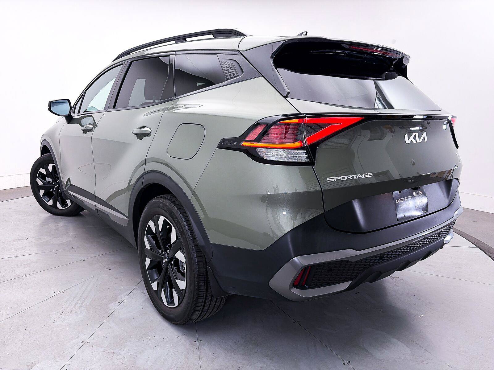 Used 2023 Kia Sportage X-Line AWD/4WD image 2
