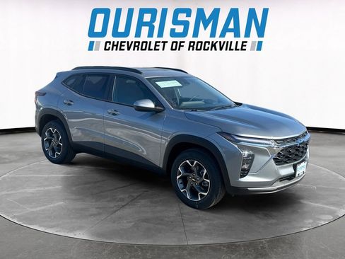 New 2026 Chevrolet Trax LT w/ Sunroof Package image 1