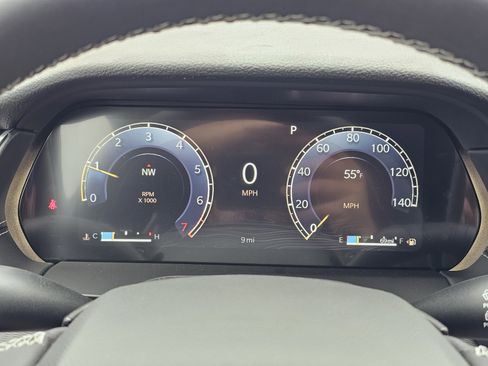 New 2025 Jeep Grand Cherokee Altitude image 22