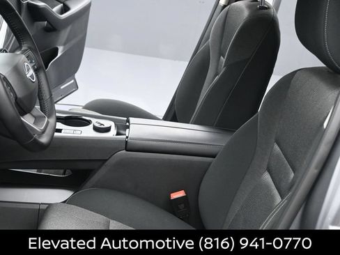 Certified 2026 Nissan Rogue SV AWD/4WD image 16