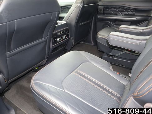 Used 2024 Ford Expedition Platinum AWD/4WD image 13