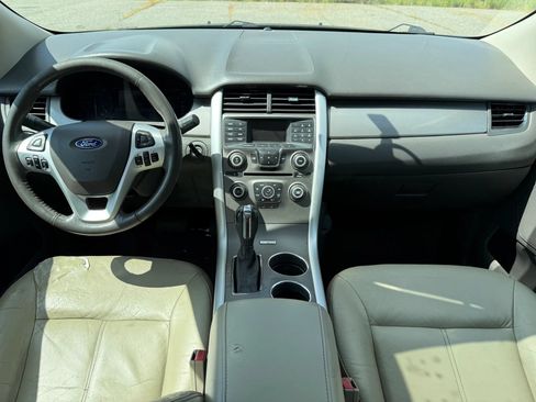 Used 2013 Ford Edge SEL FWD image 3
