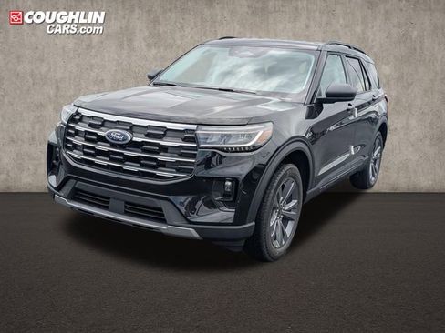 New 2026 Ford Explorer Active w/ Active Comfort Package AWD/4WD image 3