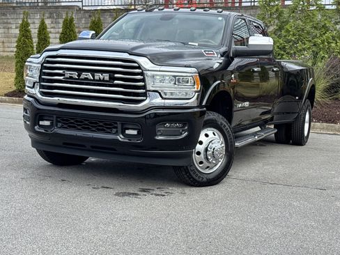 Used 2022 RAM 3500 Limited image 5
