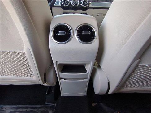 Certified 2025 Mercedes-Benz GLB 250 image 16