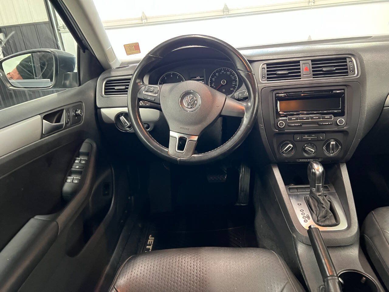 Used 2013 Volkswagen Jetta SE FWD image 8