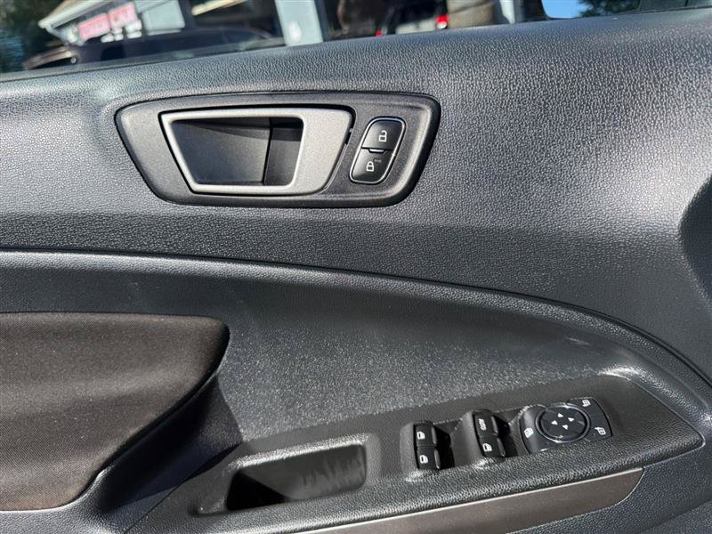 Used 2021 Ford EcoSport SE FWD image 30
