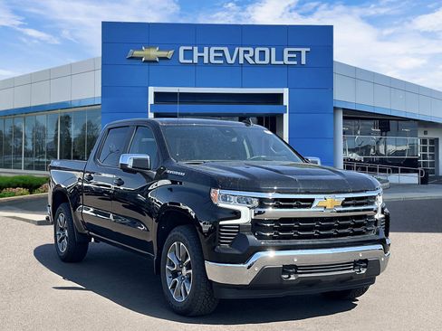 Used 2026 Chevrolet Silverado 1500 LT w/ Safety Package AWD/4WD image 6
