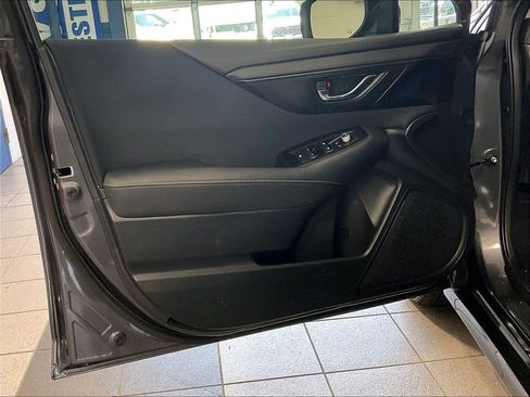 Used 2025 Subaru Legacy Premium AWD/4WD image 9