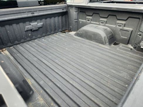 Used 2022 Chevrolet Silverado 1500 LTZ image 6