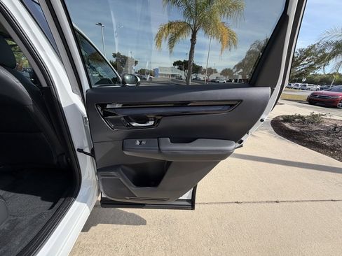 Certified 2023 Honda CR-V EX-L image 31