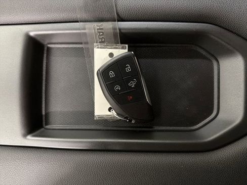 Certified 2025 Chevrolet Silverado 2500 Custom w/ Custom Value Package image 29