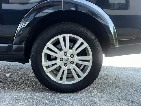 Used 2011 Land Rover LR4 HSE AWD/4WD image 22