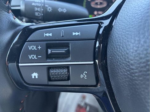 Used 2025 Honda CR-V Sport Touring image 25