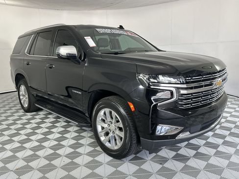 Used 2021 Chevrolet Tahoe Premier w/ Premium Package RWD image 2