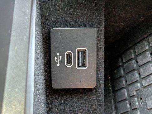 New 2025 Lincoln Navigator Reserve image 23