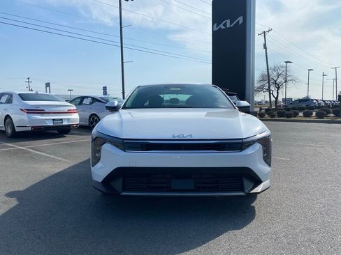 New 2026 Kia K4 EX image 2