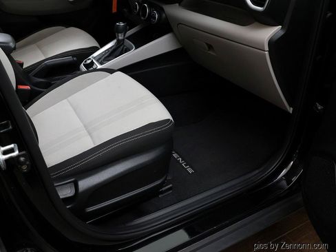 Used 2020 Hyundai Venue SEL FWD image 33