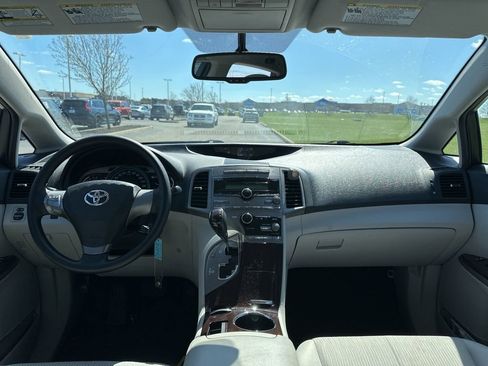 Used 2009 Toyota Venza AWD image 19