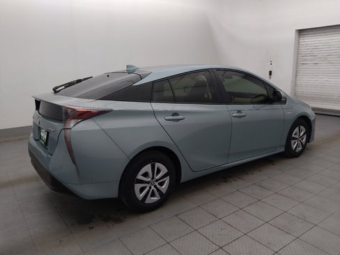 Used 2017 Toyota Prius Three w/ Advanced Technology Package FWD image 10