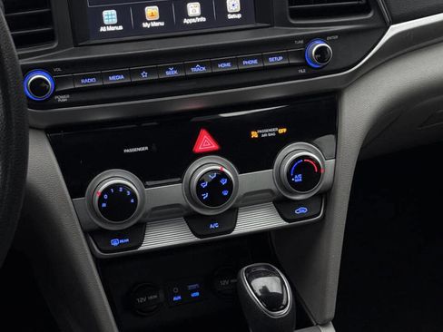 Used 2019 Hyundai Elantra SEL image 16