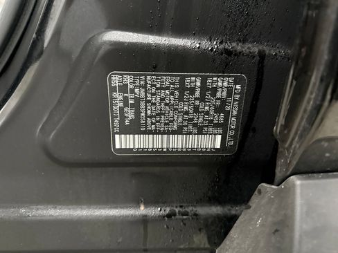 Used 2023 Nissan Rogue SV image 11