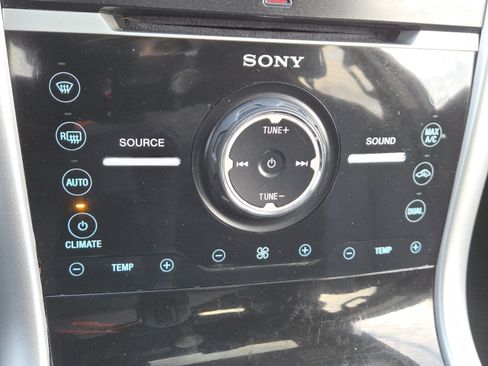 Used 2012 Ford Edge Limited image 26