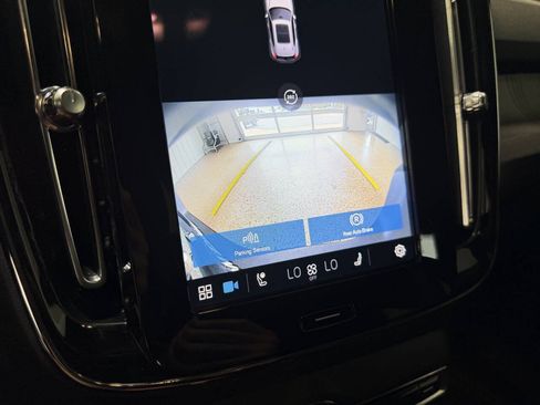 Used 2023 Volvo XC40 Recharge Plus w/ Protection Package Premier AWD/4WD image 29