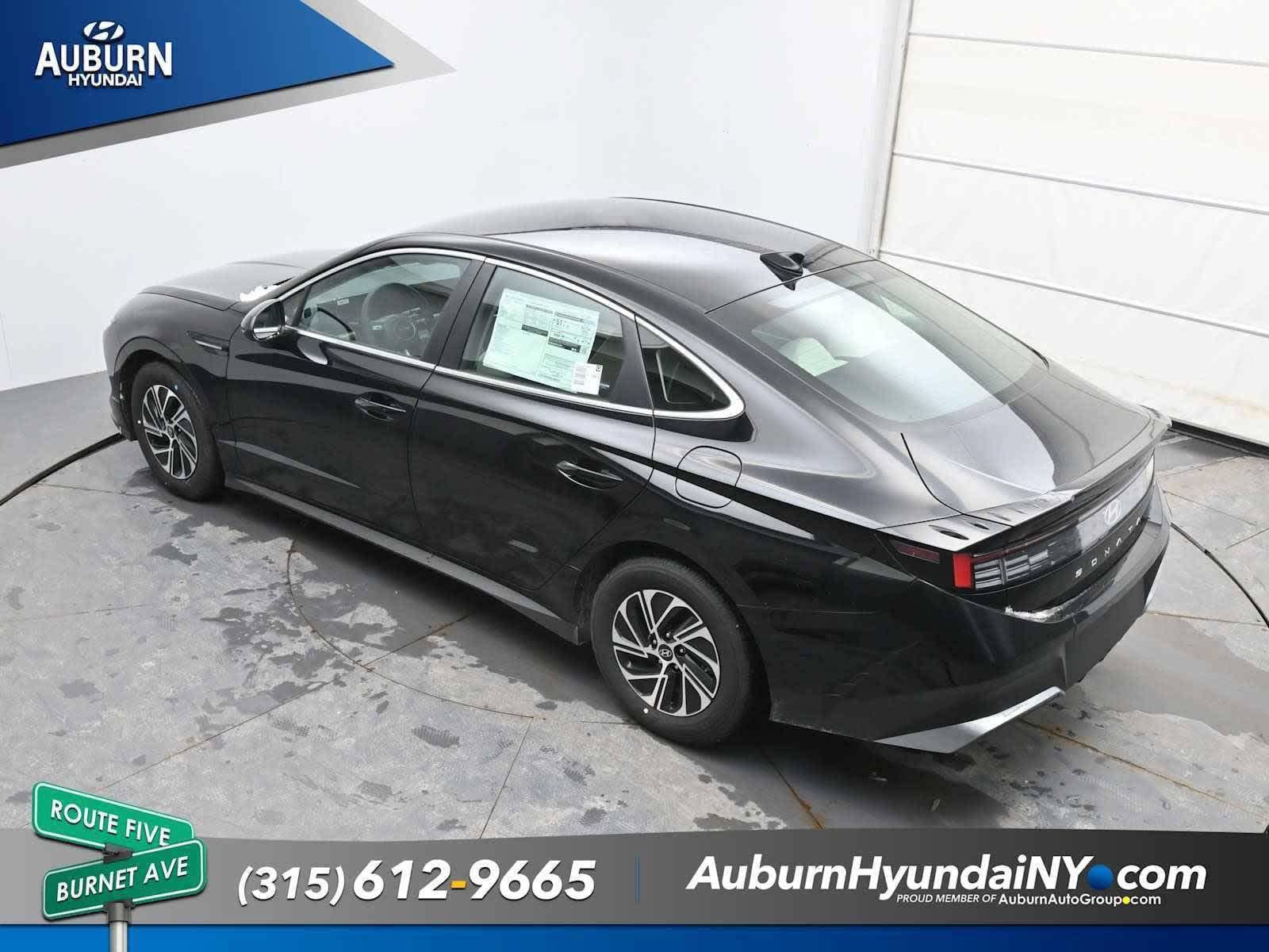 New 2026 Hyundai Sonata Blue FWD image 24