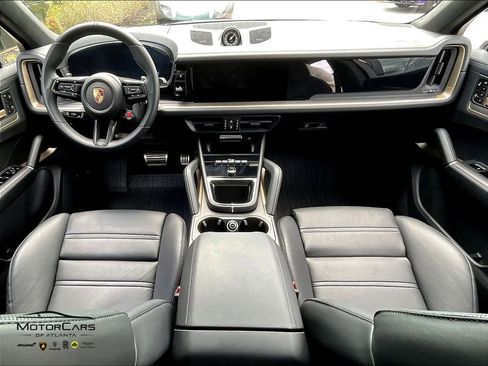 Used 2025 Porsche Cayenne Turbo GT image 13