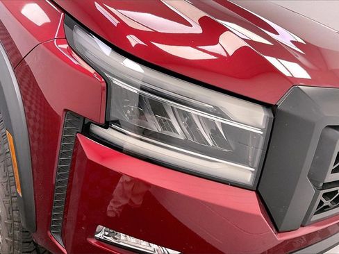 Certified 2022 Nissan Frontier PRO-4X w/ Technology Package image 23