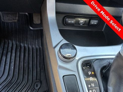 Certified 2022 Kia Seltos LX image 12