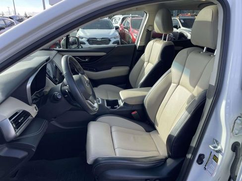 Used 2022 Subaru Outback Limited image 8