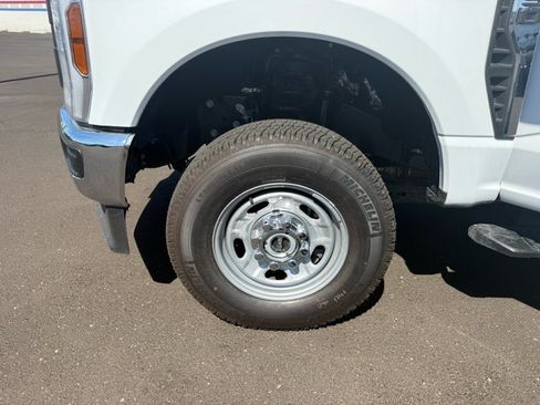 New 2026 Ford F250 XL w/ XL Chrome Package AWD/4WD image 25