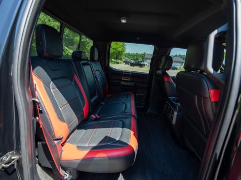 Used 2018 Ford F150 Lariat w/ Equipment Group 502A Luxury AWD/4WD image 25