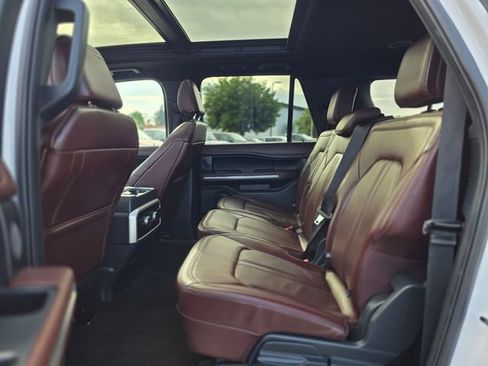 Used 2023 Ford Expedition Max Limited image 22