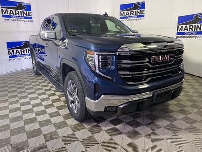 Used 2022 GMC Sierra 1500 SLT w/ SLT Convenience Package