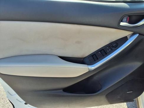 Used 2015 MAZDA CX-5 Touring w/ Bose/Moonroof Package FWD image 24