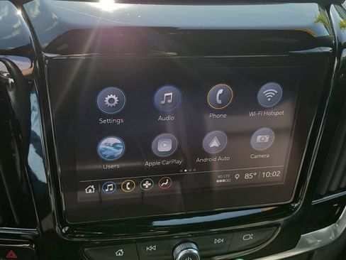 Used 2023 Chevrolet Traverse LT w/ Rear Camera Mirror Package FWD image 33