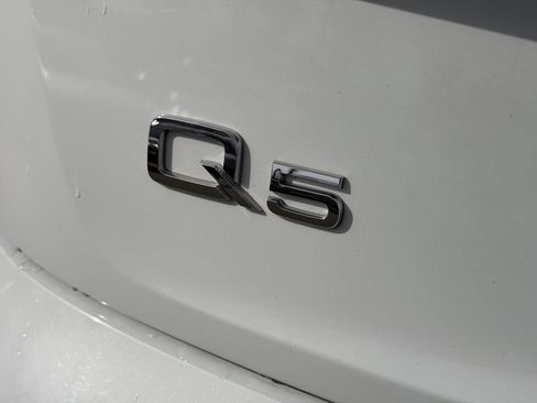Used 2023 Audi Q5 2.0T Premium w/ Convenience Package image 24