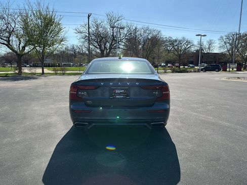 Used 2021 Volvo S60 T5 Momentum w/ Premium Package AWD/4WD image 11