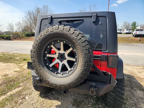 Used 2017 Jeep Wrangler Unlimited Sport w/ Quick Order Package 24S image 7