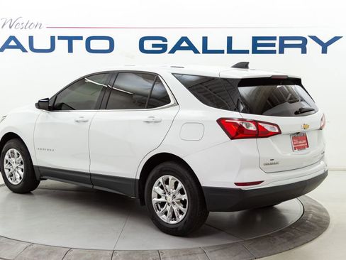Used 2019 Chevrolet Equinox LT image 3
