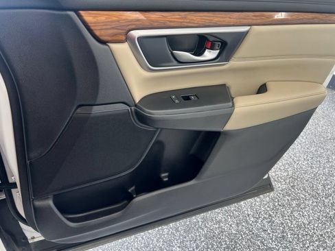 Used 2021 Honda CR-V Touring image 38